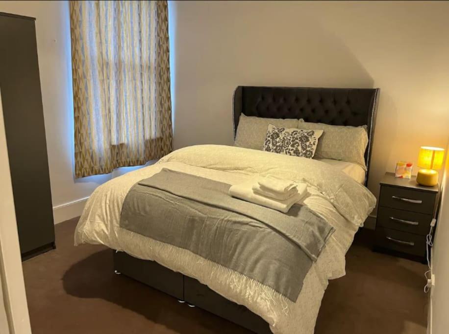 Two Bedroom Flat In London Kültér fotó